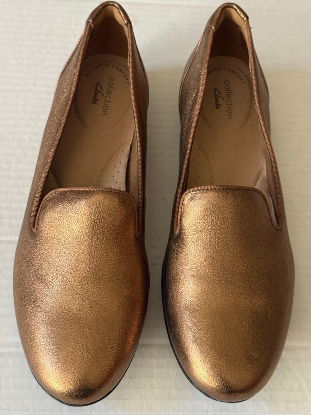 Clarks Collection Sara Poppy Metallic Bronze Leather Flats /Loafers Women's Sz 8 - Picture 3 of 11